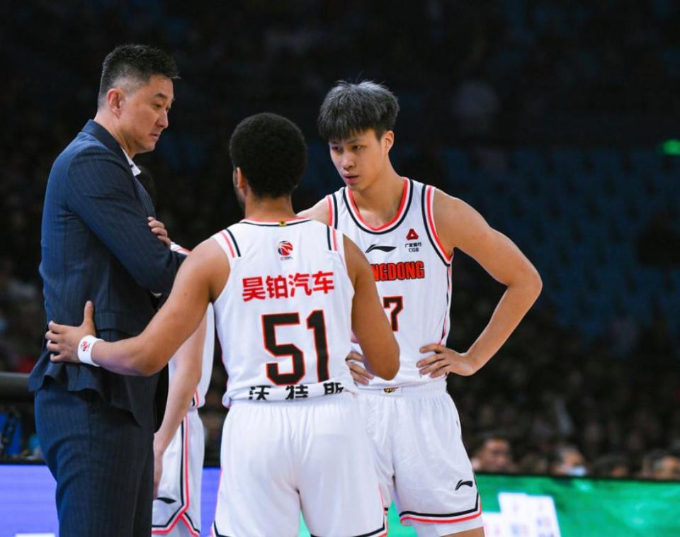 广东德比广州富力主场擒杀深圳佳兆业取得一线优胜的简单介绍